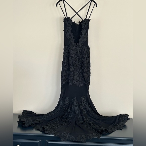 Sheer Embroidered Lace Gown Black Issue New York size Small $250.00 - Picture 7 of 14